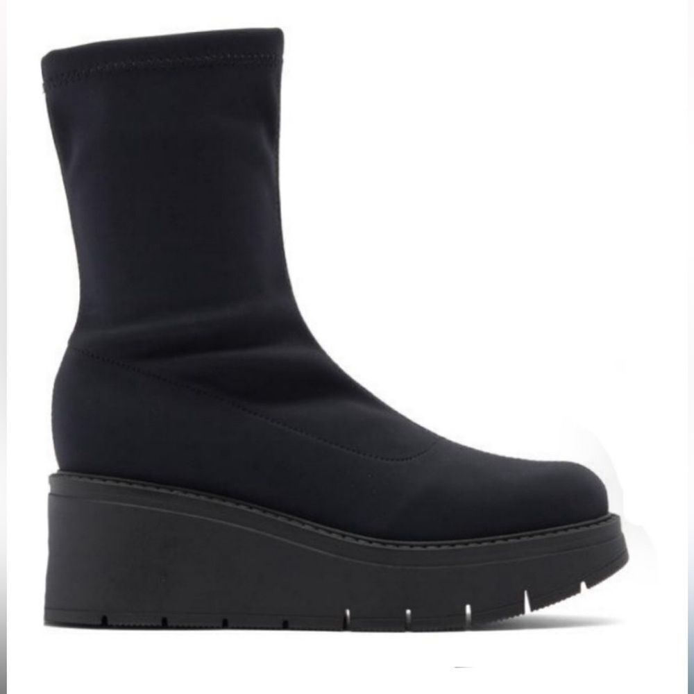 Le Canadienne Jared knit boots